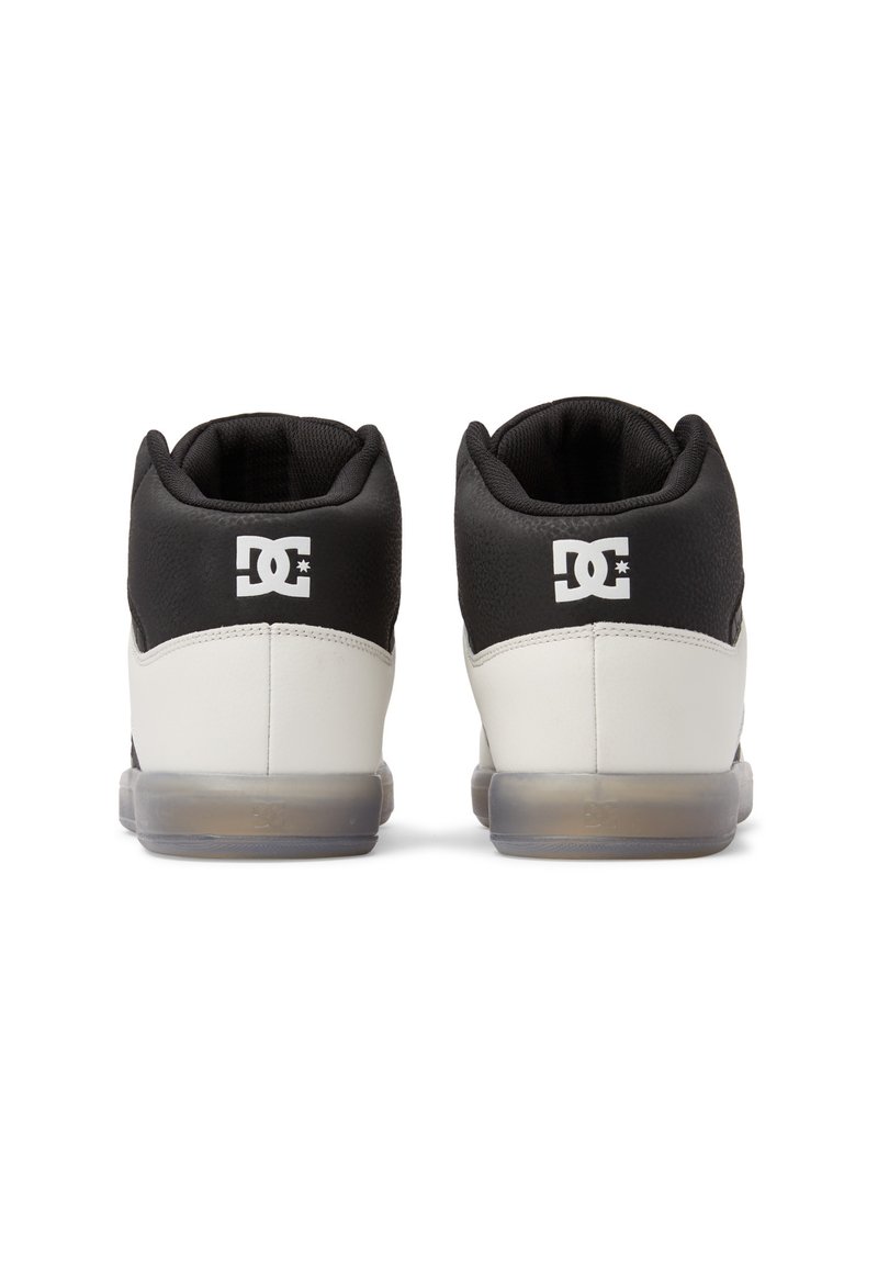 DC Shoes Cure Camo Black Logo Youth Size 6 US Skater Lace Up DC Shoes Cure Camo Black Logo Youth Size 6 US Skater Lace Up