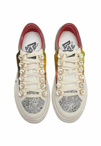 Emanuelle Vee SNEAKERS CON INSERTI OLIVIA - Sneakers basse - white