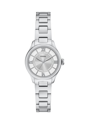 Montre-bracelet en acier inoxydable argenté avec un boîtier rond, des marqueurs en chiffres romains et un fini brossé sur le cadran. Équipée d'un bracelet à maillons.