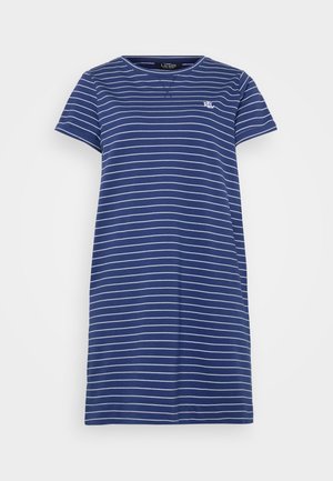 Vestido azul-marinho de manga curta com riscas horizontais brancas, decote redondo e um pequeno logótipo no peito. Feito de um tecido suave e confortável.