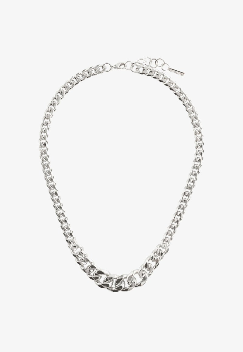 Collier en argent avec des maillons entrelacés, finition métallique brillante et fermoir réglable avec une petite chaîne d'extension.