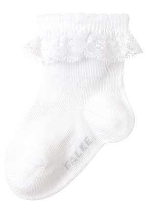Chaussette blanche jusqu'à la cheville avec un haut en dentelle froncée ; fabriquée en tissu doux avec une texture lisse. Présente un détail de couture subtil sur la semelle.