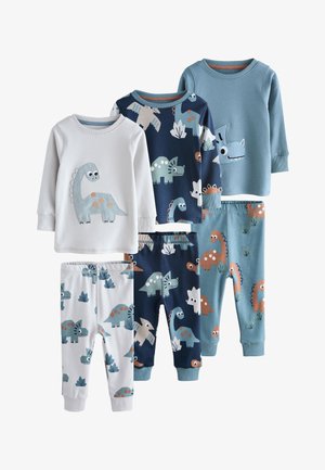 Tre sæt børnepyjamas med lange ærmer og bukser, med dinosaurprint i blå, marineblå og hvide farver.
