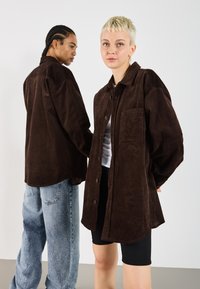 YOURTURN UNISEX - Jas - brown
