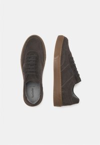 NeroGiardini Sneakers basse - marrone