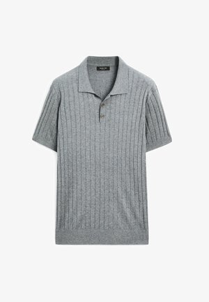 Grijze polo met korte mouwen, gemaakt van ribbelstof. Voorzien van een drieknoopsluiting en een platte kraag. Zachte textuur, casual ontwerp.