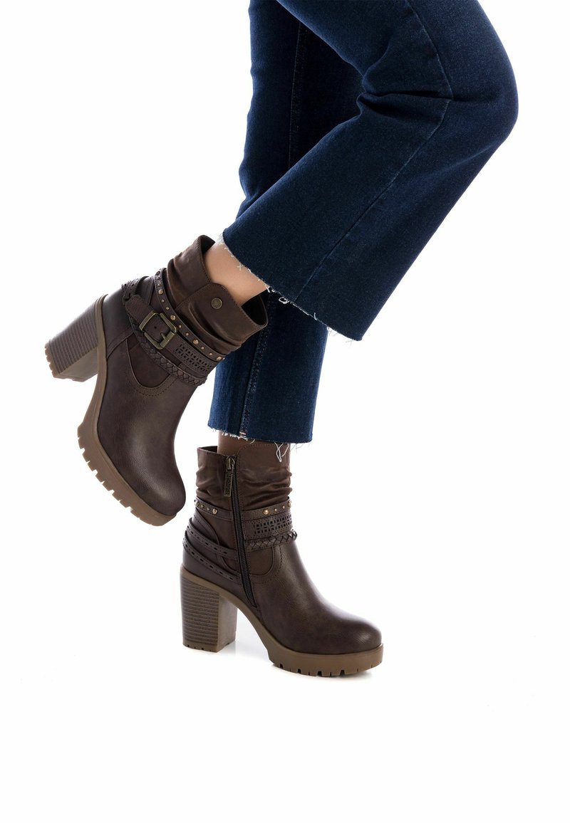 Refresh Botines de tacón - brown