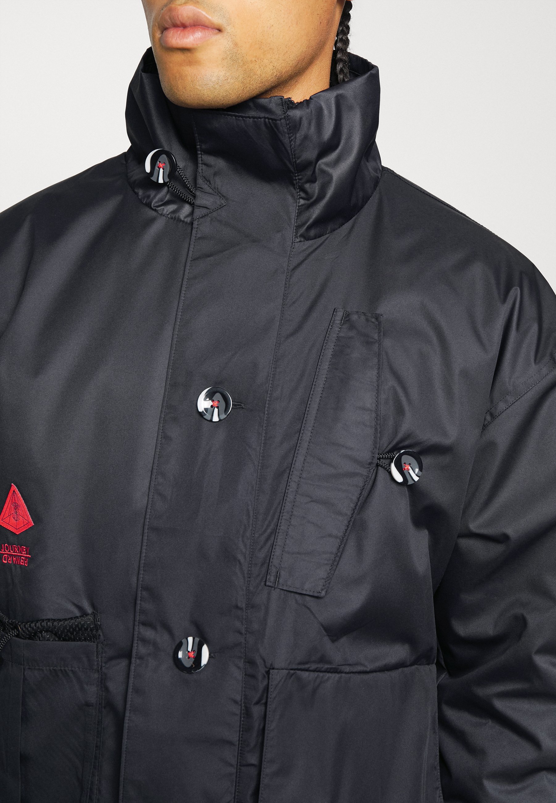 kyrie irving jacket nike