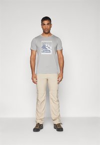 Columbia CSC™ SEASONAL LOGO TEE - Apdrukāts T-krekls - grey heather