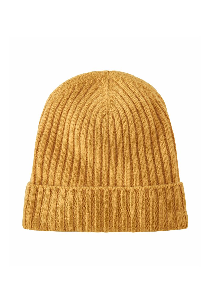 Beanie gialla lavorata a maglia con una texture a costine e risvolto. Il materiale sembra morbido e caldo, adatto per il freddo.
