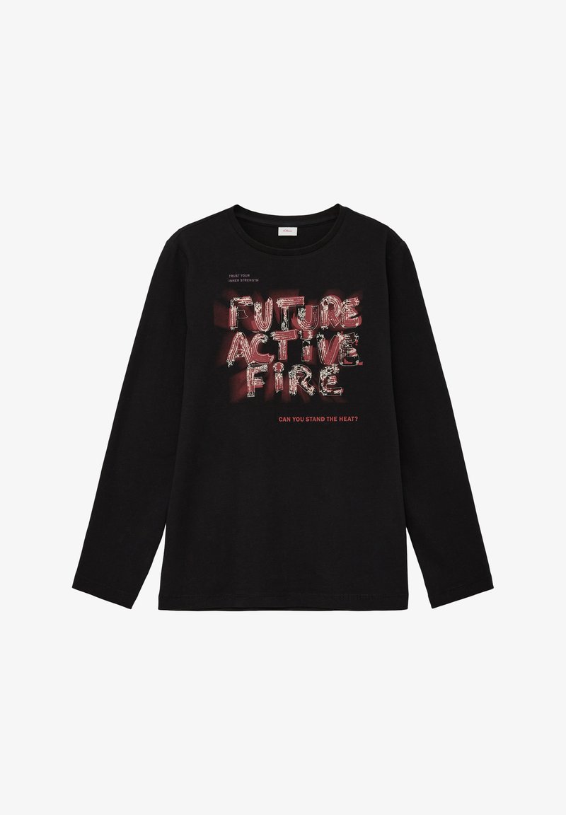Schwarzes Langarmshirt mit rotem und weißem Text "FUTURE ACTIVE FIRE" und kleinerem Text "CAN YOU STAND THE HEAT?" in der Mitte auf der Vorderseite.