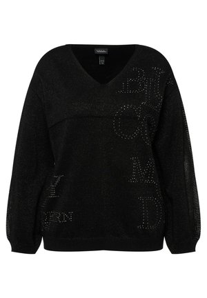 Černý svetr s výstřihem do V, dlouhými rukávy a třpytivou texturou. Na přední straně má nápis z kamínků a volný střih.