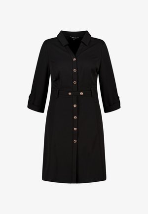 Zwarte jurk met een kraag, driekwartmouwen, gouden knoopdetails en een strikceintuur in de taille. Glad stof, knie-lengte.