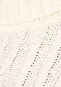 Marie Lund Sweter