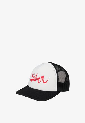 Gorra trucker blanca con visera negra y parte trasera de malla, que presenta un logo rojo estilizado de "Quiksilver" en la parte frontal.