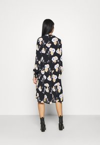 Pieces Vapaa-ajan mekko - black