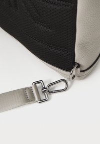 Michael Kors AVIATOR UNISEX - Rucksack - quarry grey