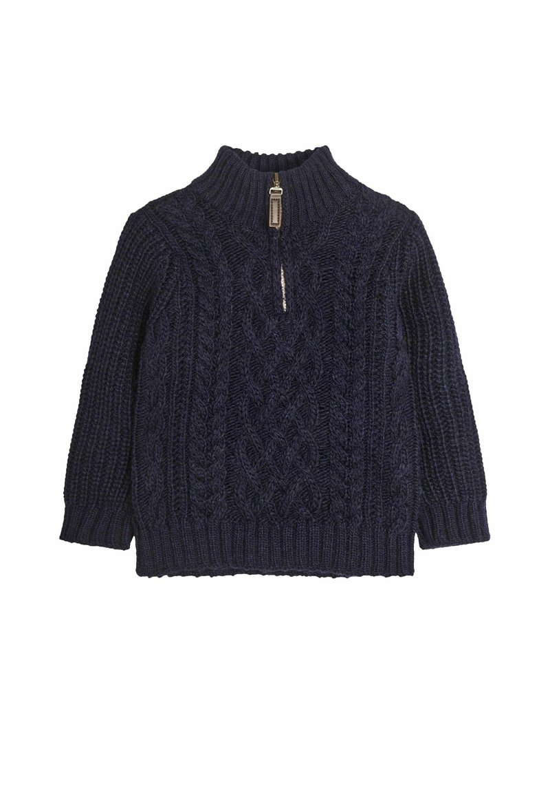 Pullover in maglia blu navy con collo alto, dotato di chiusura a mezza zip e intricati motivi a treccia su tutto il capo. Orlo e polsini a coste.