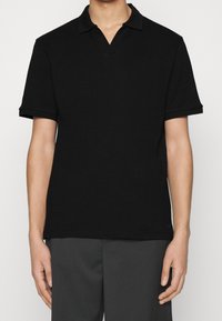 HUGO Basic T-shirt - black