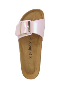Roze synthetische slid sandal met een metallic afwerking en een zilveren gesp; kurken voetbed; weergeven merklogo op de binnenzool.
