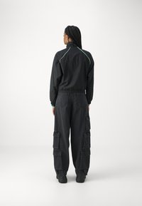 Thumbnail Image 5