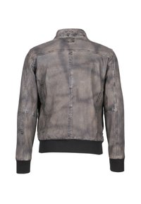 Graue Kunstlederjacke mit glatter Textur, gerippten Bündchen und Saum sowie einem subtilen Glanz. Verfügt über sichtbare Nähte und ein Etikett auf der Rückseite.