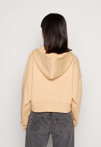 Karl Kani CHEST SIGNATURE ZIP HOODIE - Sweatjakke - light beige