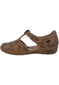 Walking sandals - brown