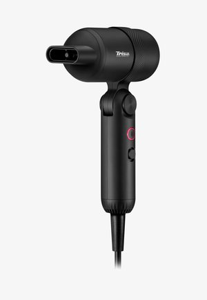 Sèche-cheveux noir compact portable avec embout plié, bouton de température avec anneau rouge et interrupteur coulissant d'alimentation sur la poignée.