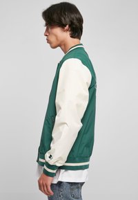 Starter COLLEGE - Bombera - darkfreshgreen palewhite