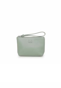 Pochette rettangolare in pelle verde menta con superficie testurizzata, zip superiore e cinturino da polso. Presenta un piccolo logo quadrato sul davanti.