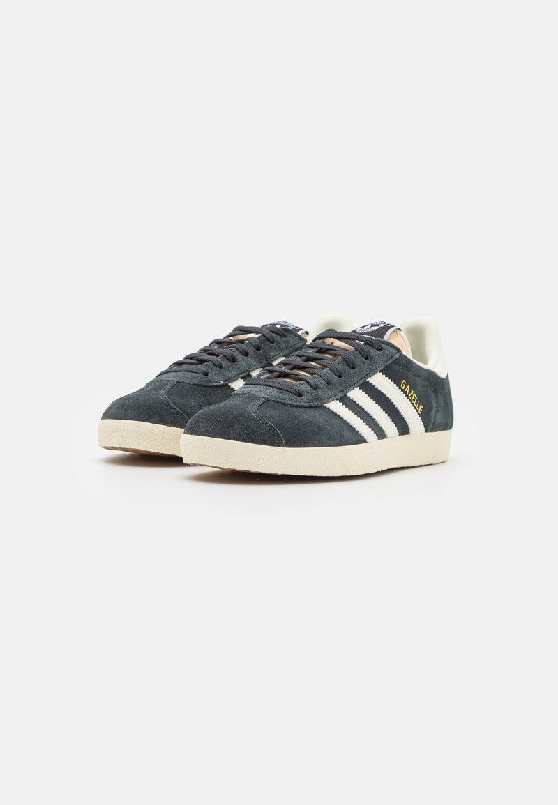 gazelle off white