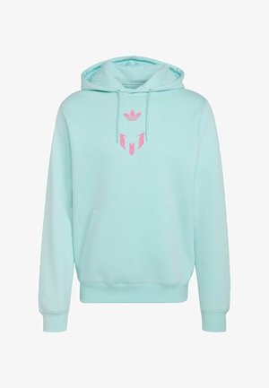 Jasnoniebieska bluza z kapturem, z kieszenią z przodu oraz różowym logo i wzorem Adidas na piersi, wyposażona w kaptur ze sznurkiem i ściągacze na mankietach.