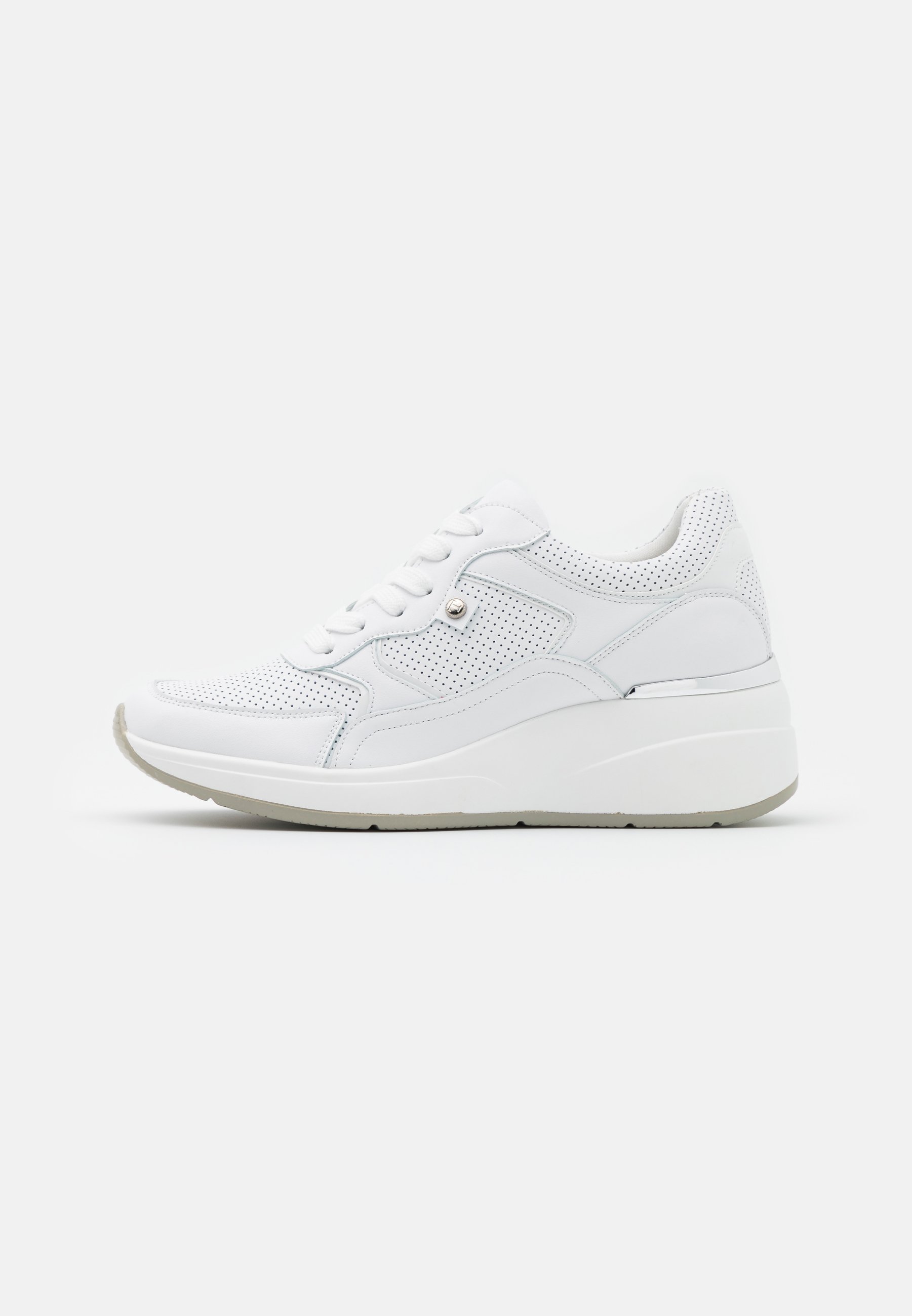 botines nike universo