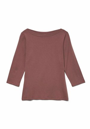 Bordowa bluzka z długim rękawem i dekoltem typu off-shoulder, wykonana z miękkiego bawełnianego materiału, o strukturalnym w poprzeczny prążek, w luźnym kroju. Prosty, nieozdobiony design.