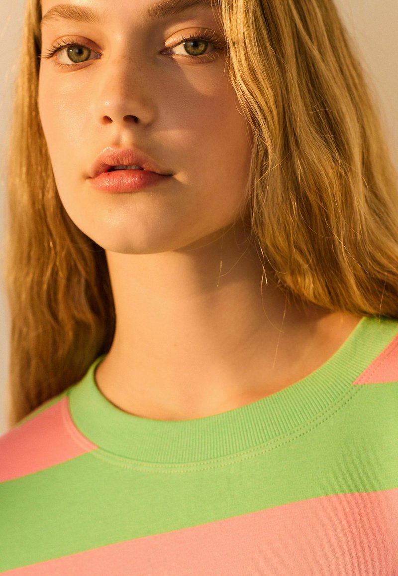Haut Femme Next - T-shirt Rayé Multicolore, Taille XS/Petit, En Coton - Lounge Wear Décontracté
