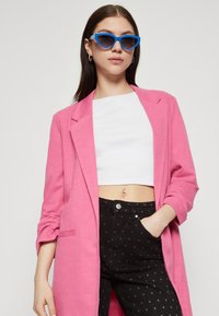 Vero Moda VMRICA LONG - Bleizeris - shocking pink