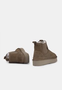 Bata WEINBRENNER - Stivali da neve  - brown