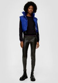 QS SKINNY czarny