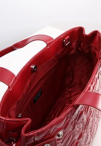 Armani Jeans Handväska - bordeaux