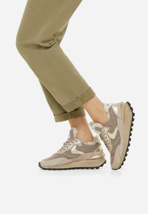 QWARK HYPE - Trainers - beige