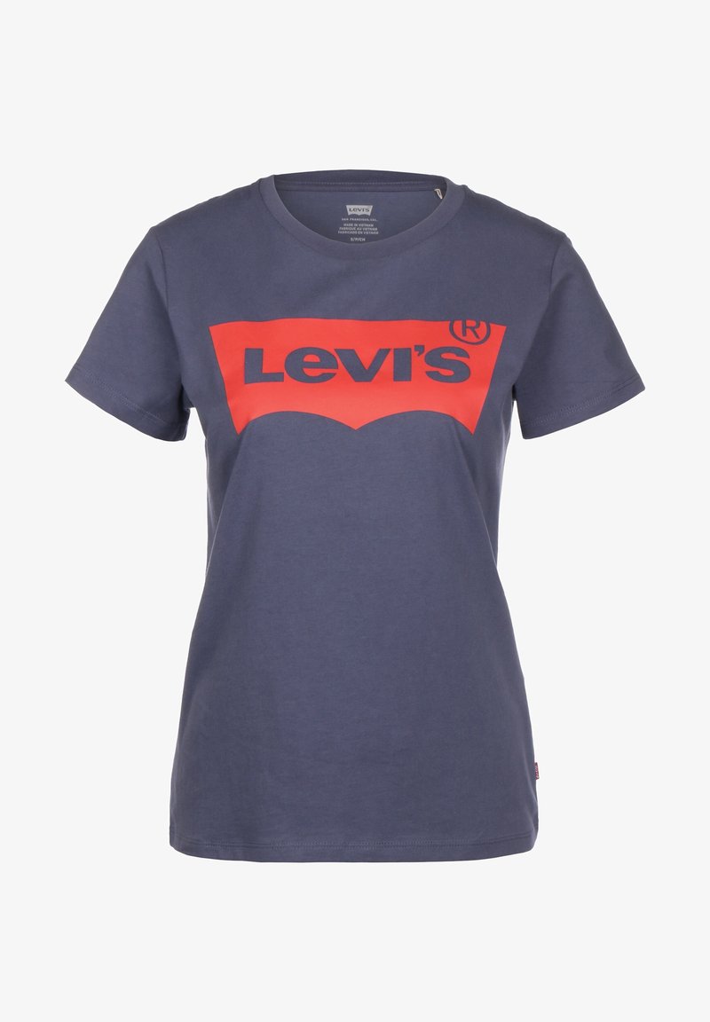 Camiseta de manga corta azul marino con un gran logo rojo de Levi's en el pecho.