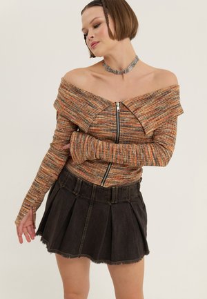 Long sleeved top - multi-coloured