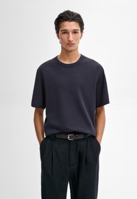 Massimo Dutti SHORT SLEEVE WITH CREW NECK - Jednoduché tričko - dark blue