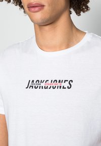Jack & Jones JJTEO TEE  - T-shirt estampada - white