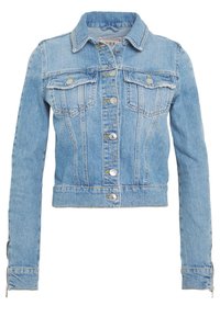 Světlá modrá džínová bunda s krátkým střihem, zapínáním na knoflíky, dvěma kapsami na prsou, prošitými detaily a zipovými akcenty na rukávech.