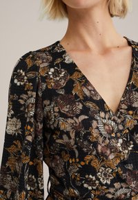 WE Fashion Dnevna obleka - black
