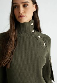 LIU JO WITH BUTTONS AND POCKET - Maglione - olive