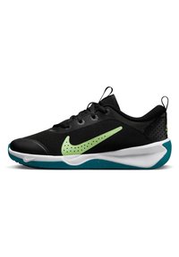 Nike Performance OMNI MULTI COURT UNISEX - Sapatilha de treino - black/barely volt brt spruce/white