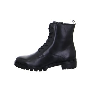 Czarny skórzany botek za kostkę z sznurowaniem z przodu, bocznym zamkiem, pętelką do zakładania i masywną, karbowaną podeszwą.